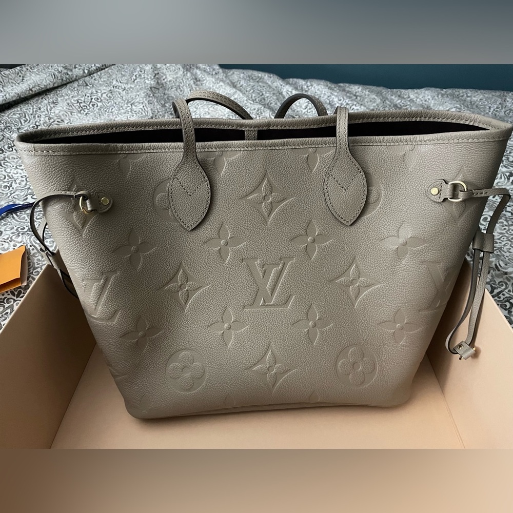 100% Authentic Louis Vuitton limited edition tote.